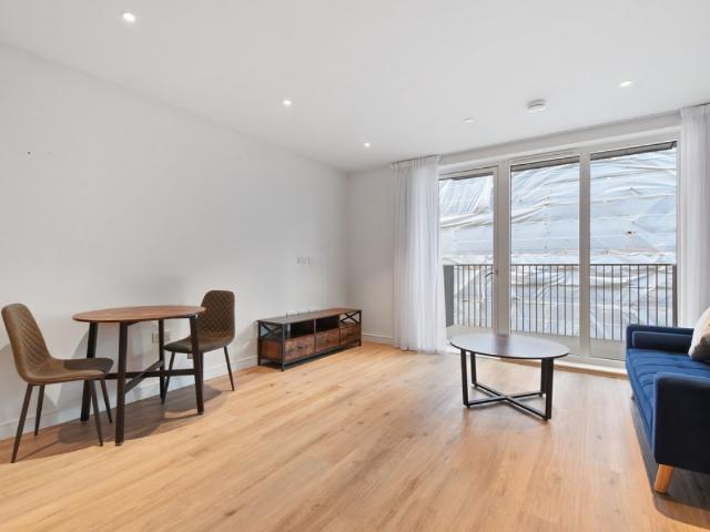 Apartment for rent in London Borough of Ealing, Greater London