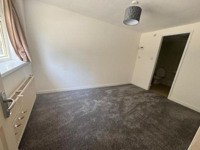 Apartment for rent in Ingrow, West Yorkshire