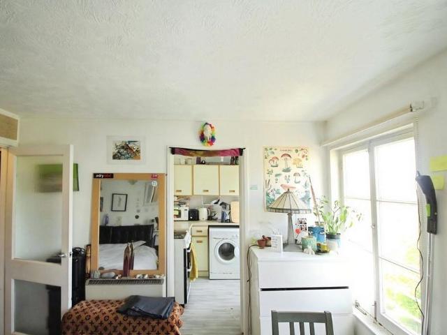 Apartment for rent in Brunswick, Brighton