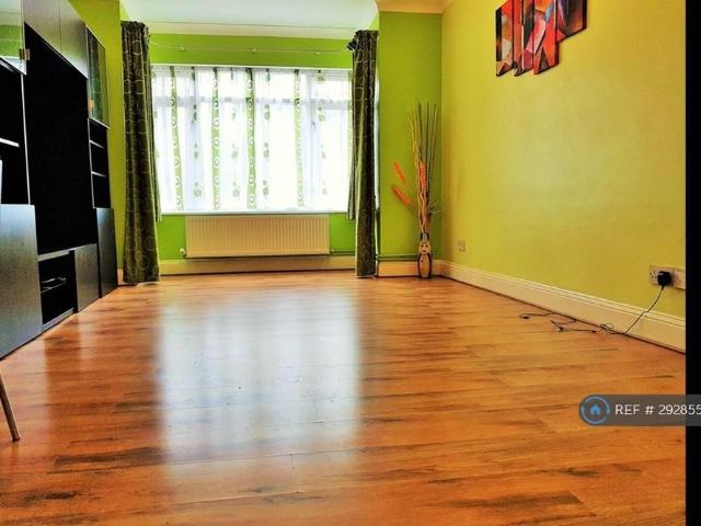 Apartment for rent in New Barnet, Greater London