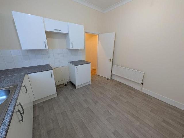 Apartment for rent in London Borough of Croydon, Thornton Heath