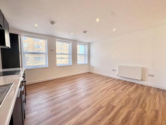 Apartment for rent in East Cliff, Acol