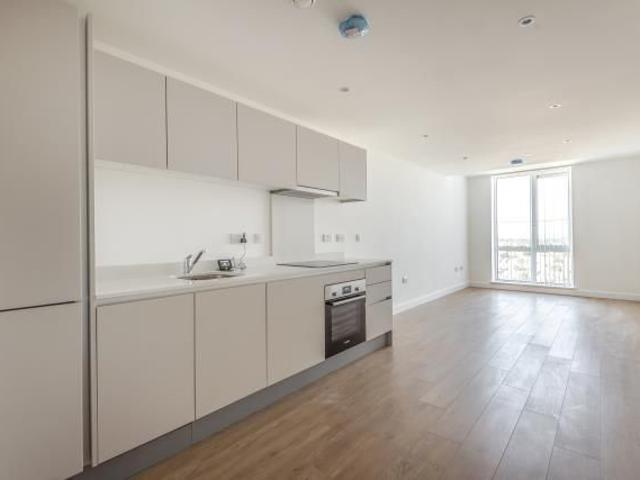 Apartment for rent in The Close, Hampshire