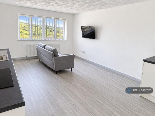 Apartment for rent in Denshaw, Oldham