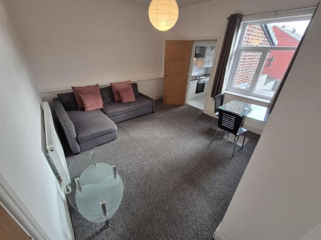 Apartment for rent in Reddish, Greater Manchester