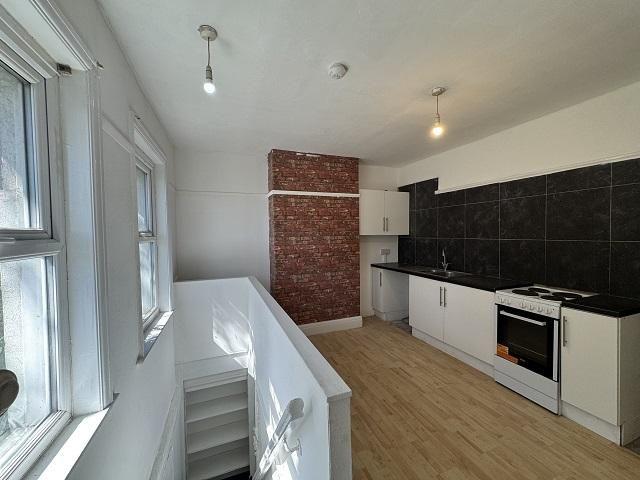 Apartment for rent in Flower Estate, Firth Park