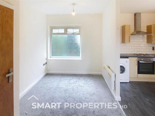 Apartment for rent in Beaumont Park, Armitage Bridge