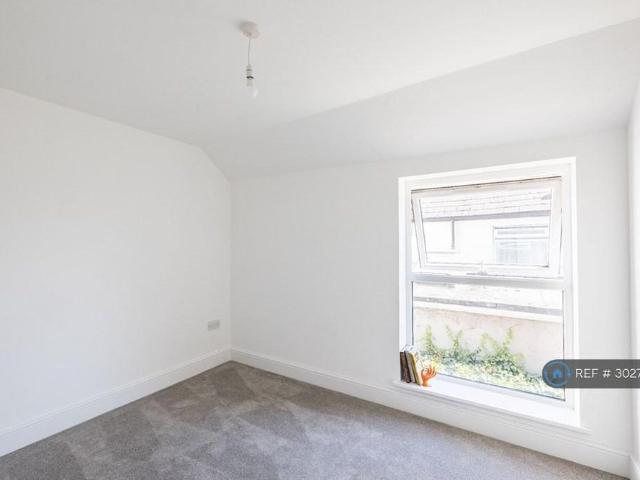 Apartment for rent in Plasnewydd, Falcon Lodge