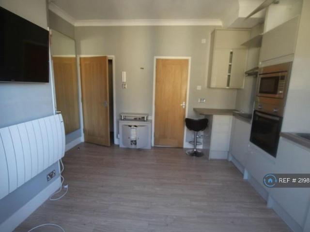 Apartment for rent in West Alvington, South Hams