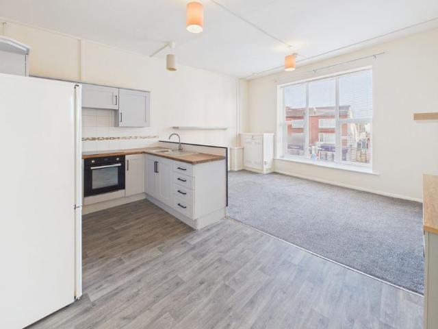 Flat for rent in Holywell