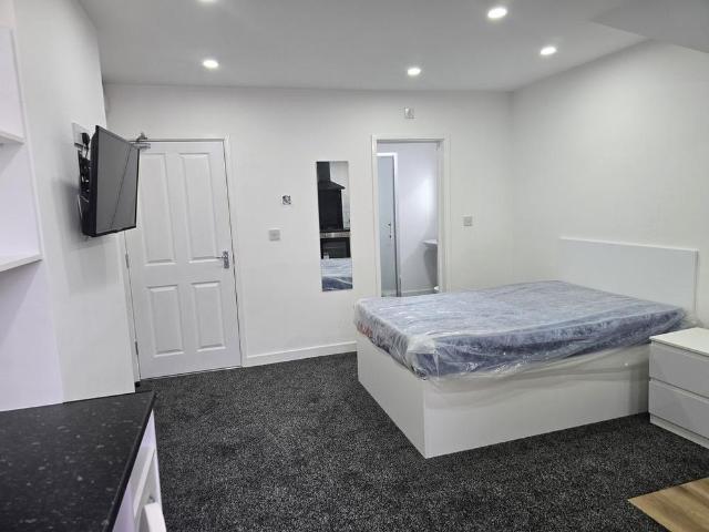 Apartment for rent in Highfields, Old Wharf