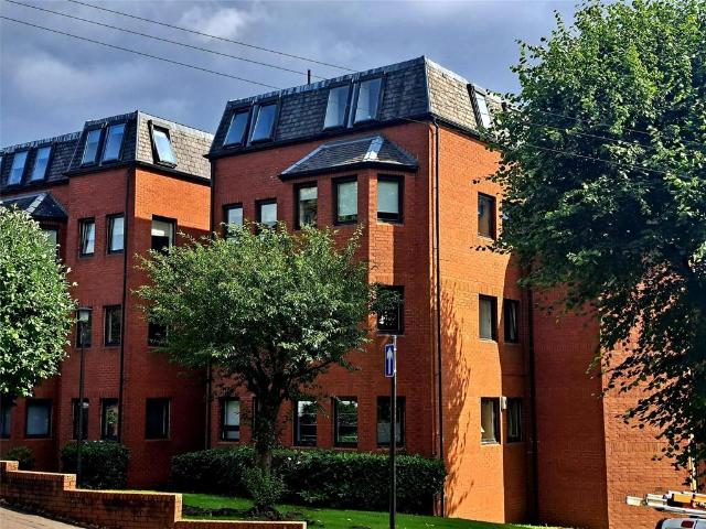 Flat for rent in Dowanhill, Scotland