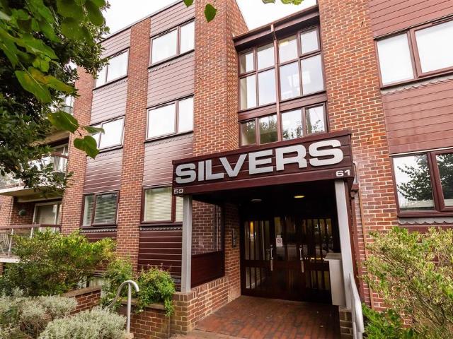 Flat for rent in Buckhurst Hill, Buckhurst Hill