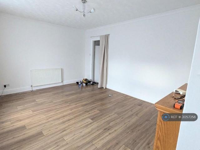 Apartment for rent in East End, Rushmoor