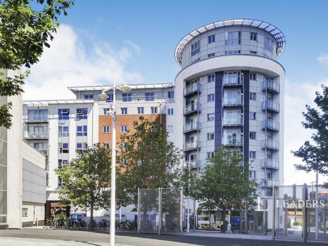 Flat for rent in Portsea, City Of Portsmouth