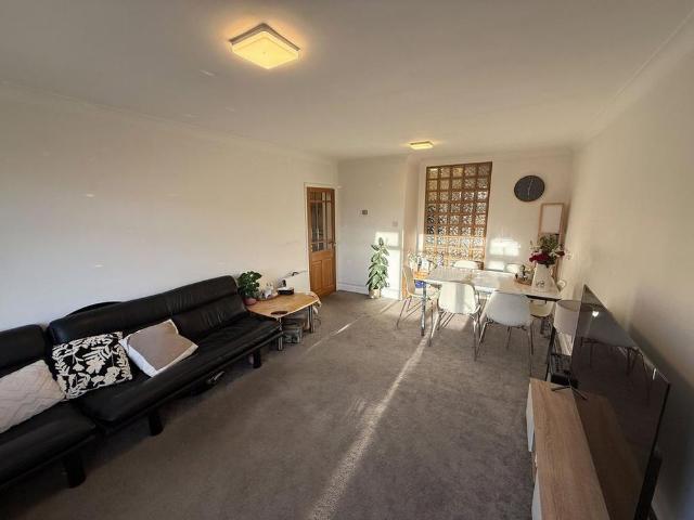 Apartment for rent in London Borough of Barnet, Greater London