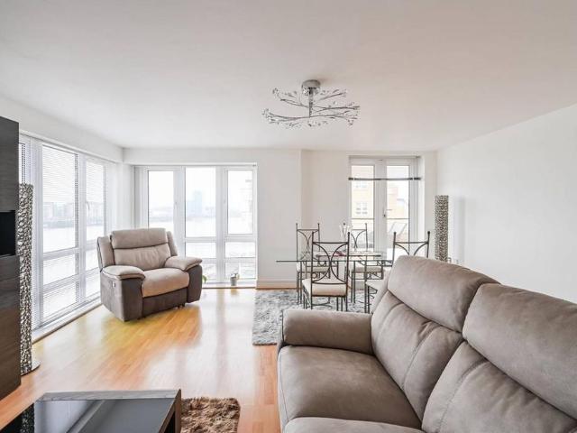 Apartment for rent in Isle Of Dogs, Isle Of Man