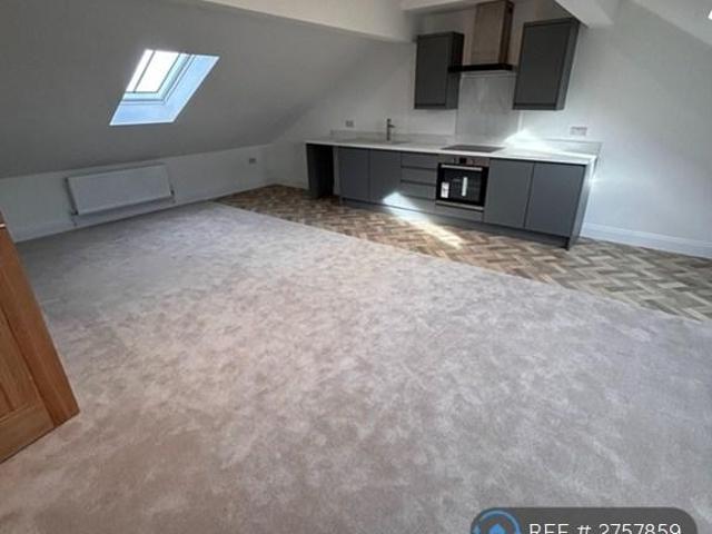 Flat for rent in South Cliff, Kepwick