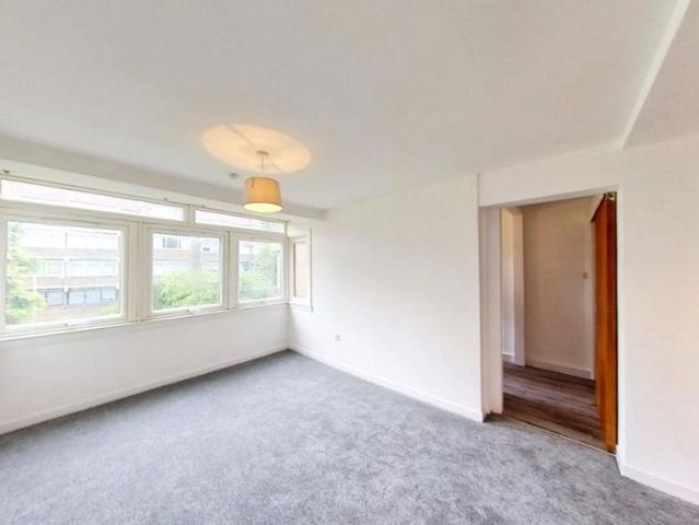 Apartment for rent in Langside, Scotland