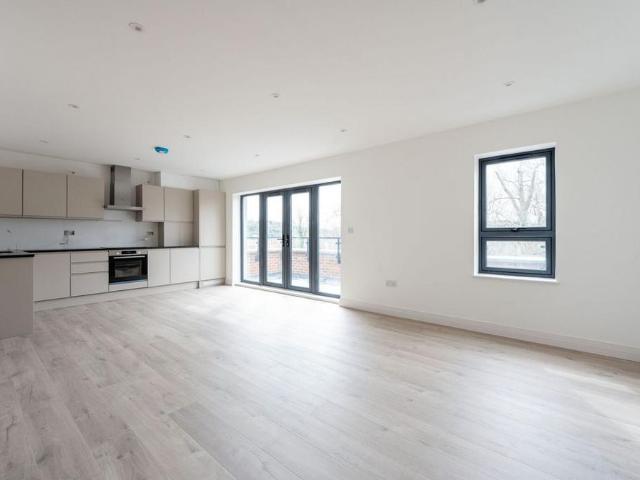 Apartment for rent in London Borough of Croydon, Purley