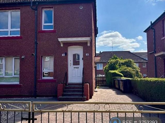 Flat for rent in Newbank, Scotland