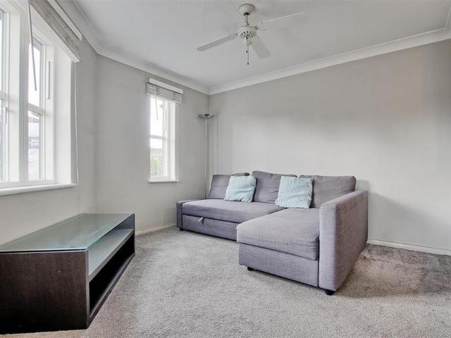 Apartment for rent in Arbury, Cambridgeshire