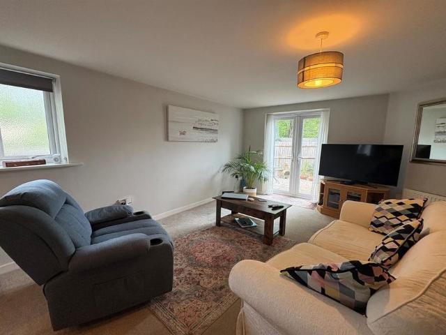 Apartment for rent in St. Leonards and St. Ives, Ashley Heath