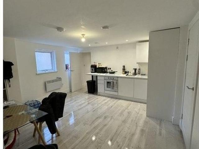 Apartment for rent in Stow Hill, Wales