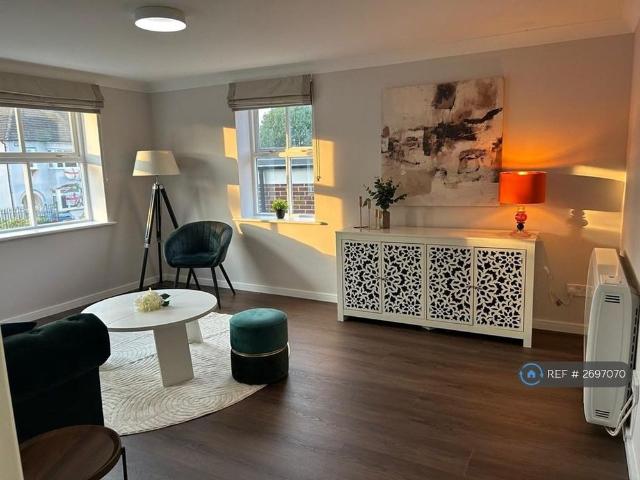 Apartment for rent in Gidea Park, Greater London