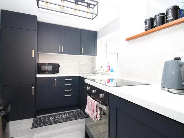 Flat for rent in Brunswick, Brighton & Hove