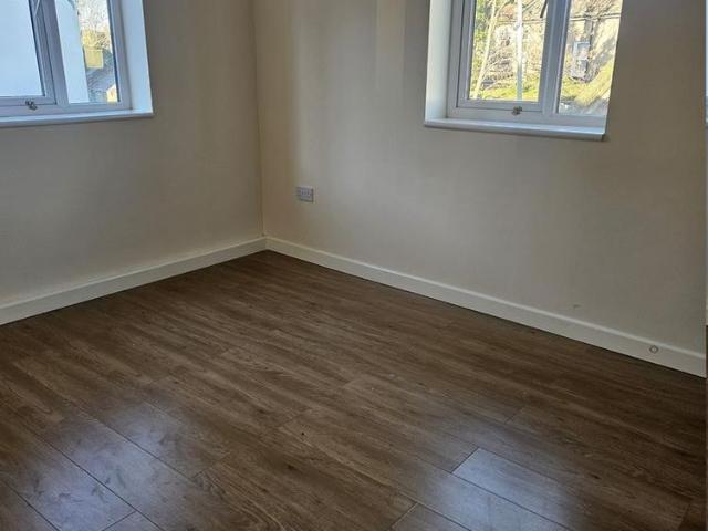 Apartment for rent in Seven Kings, Greater London