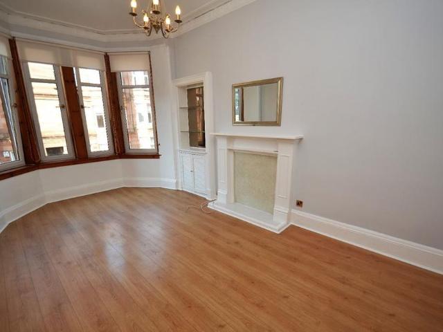 Apartment for rent in Shawmoss, Shawlands