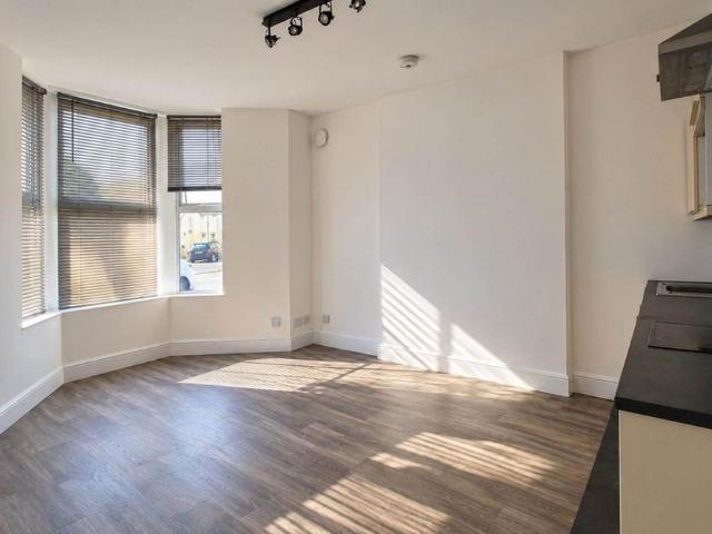Apartment for rent in Whitecross Village, Weston-super-Mare