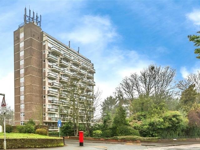 Flat for rent in Carshalton Beeches, Greater London