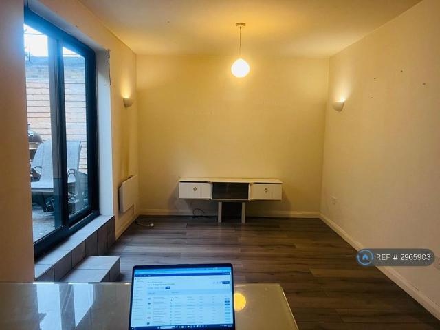 Apartment for rent in Clarendon, Ash