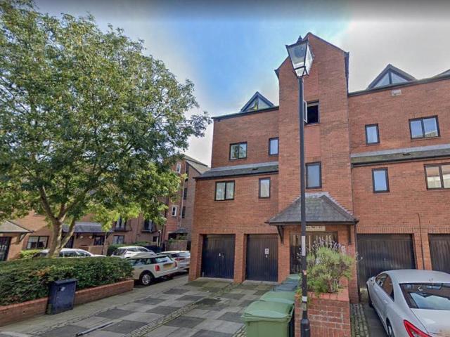 Flat for rent in Grainger Town, Tyne And Wear