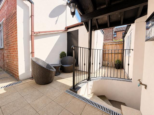 Flat for rent in Branksome, Poole