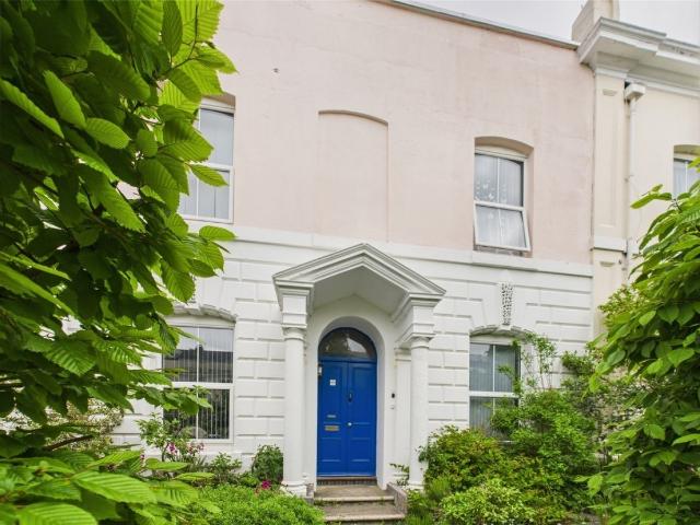 Apartment for rent in Morice Town, Mount Wise