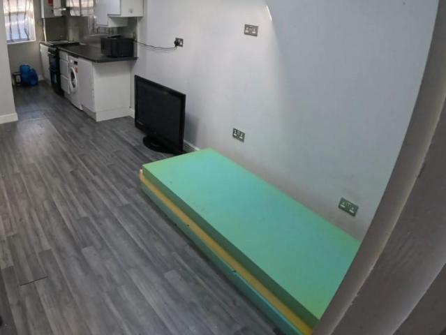 Flat for rent in Charville, Greater London