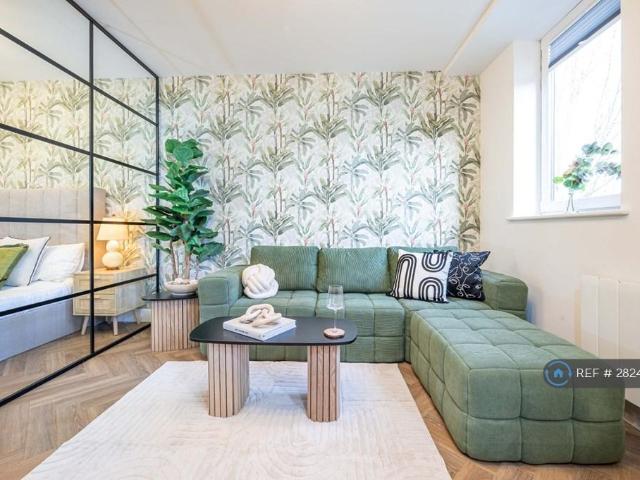 Flat for rent in Rodbourne, Isle Of Man