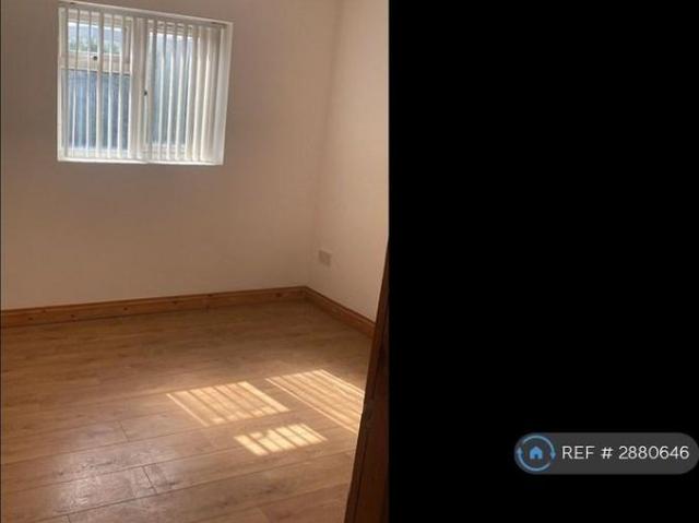 Apartment for rent in Elmfield, Leicestershire