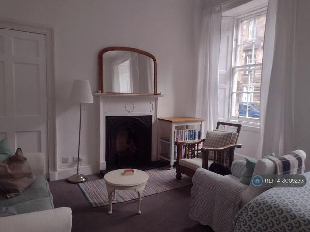 Apartment for rent in Silvermills, New Town
