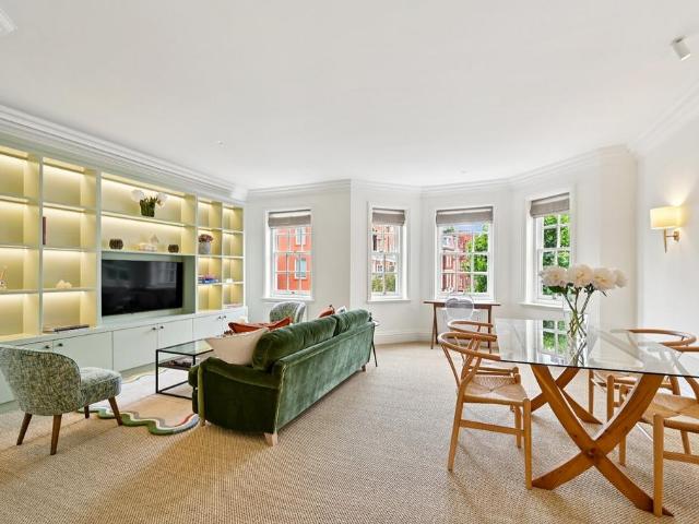 Flat for rent in Chelsea, Greater London