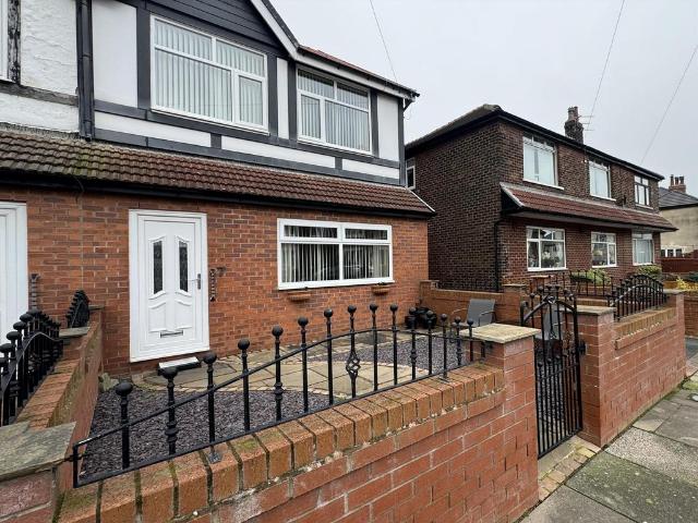 Flat for rent in Squires Gate, Blackpool