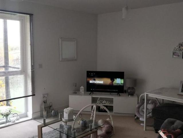 Apartment for rent in London Borough of Hounslow, Heston