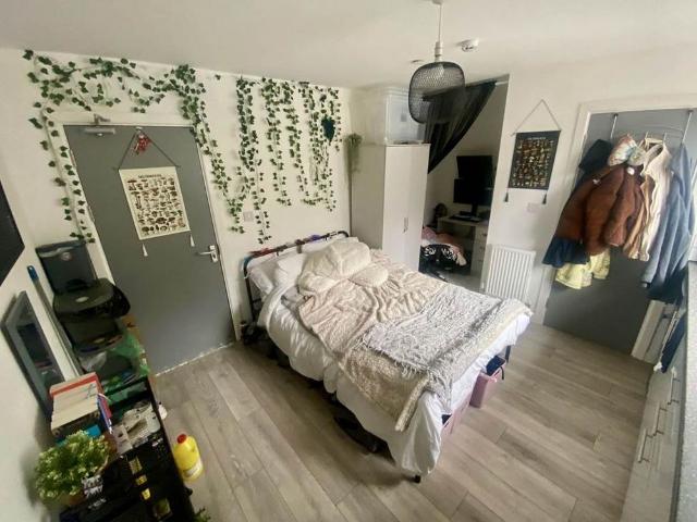 Apartment for rent in Brynmill, Swansea