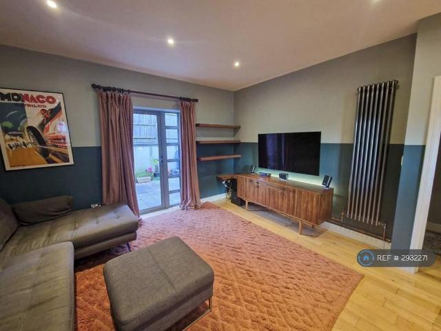 Apartment for rent in Bishopston, Feckenham