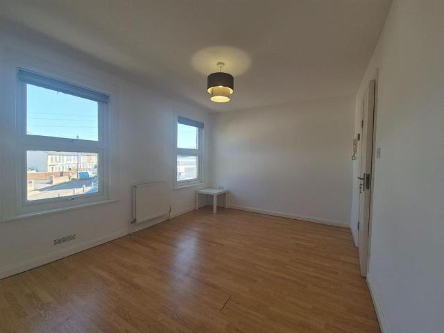 Apartment for rent in Broughton, Aylesbury