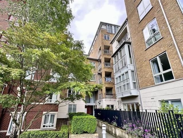 Apartment for rent in Kensal Town, Greater London