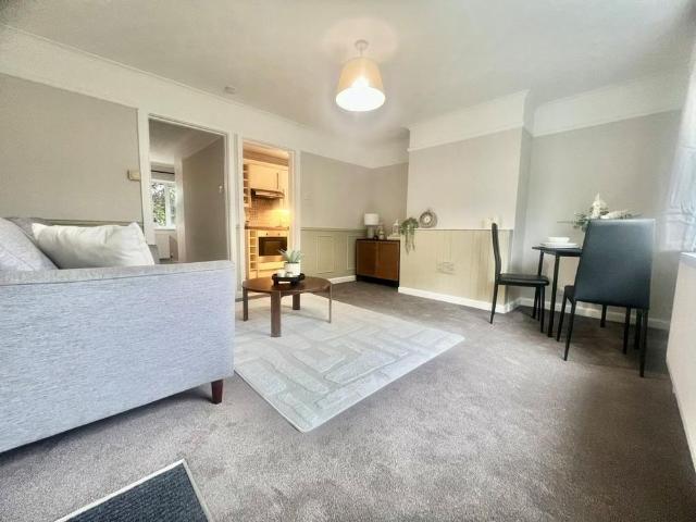 Apartment for rent in Thornhill Park, City Of Southampton